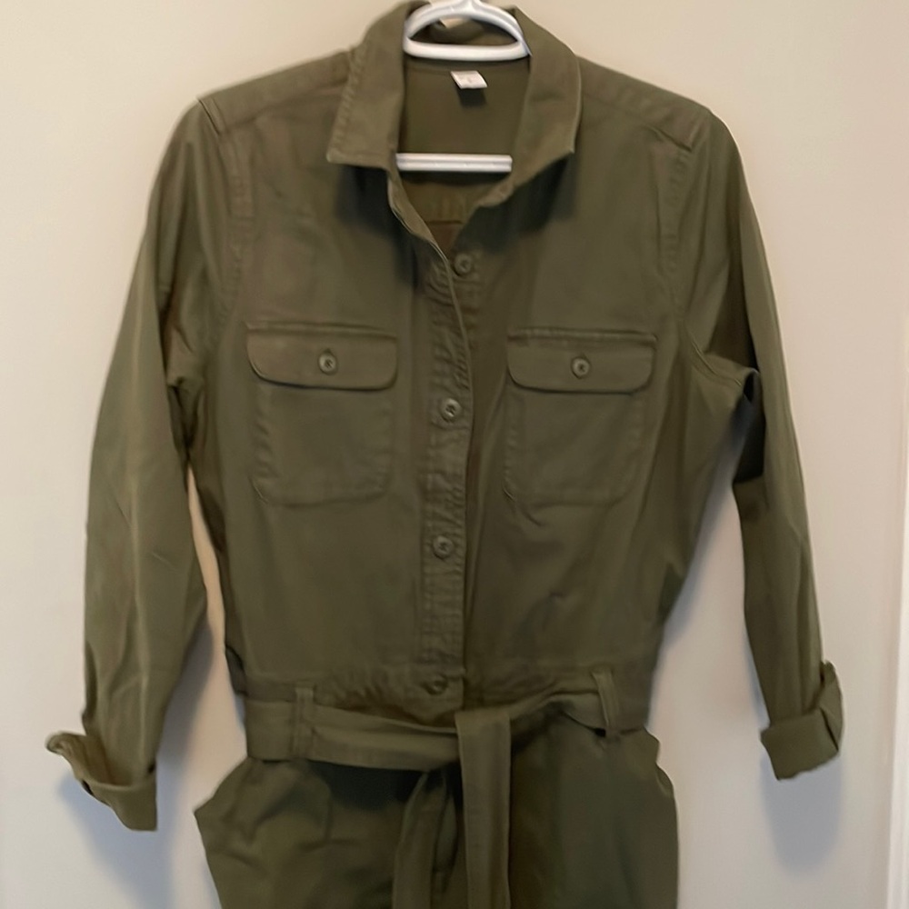 Old Navy- branded full piece jumpsuit! Preloved but practically brand new!